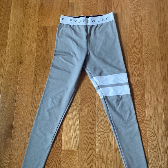 Ryderwear grey and white striped athletic leggings - Picture 1 of 1